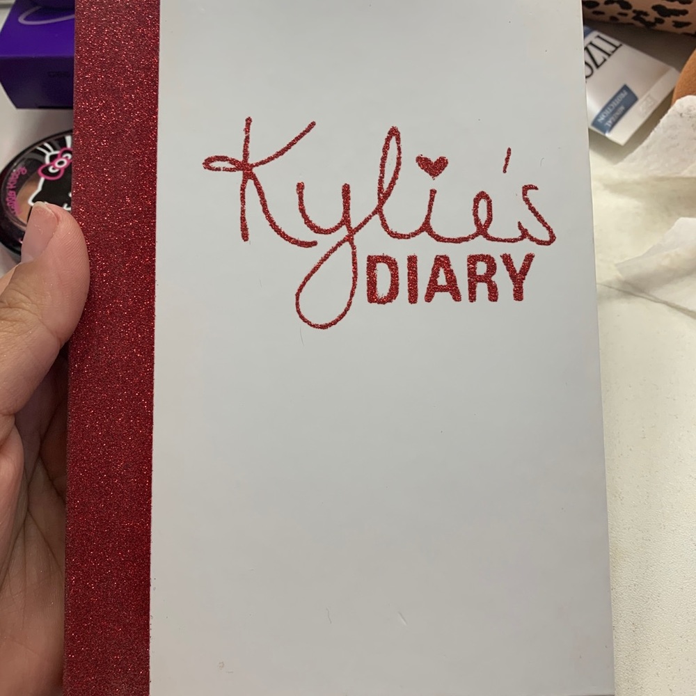 Kylies diary by kylies cosmetics